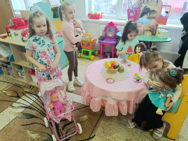 Роль куклы в развитии ребёнка Роль куклы в развитии ребёнка.
